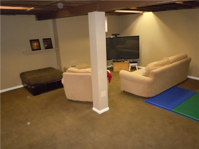 2758 Kent Road Columbus, OH 43221 - Photo 17 of 23