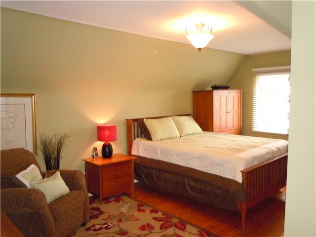 2758 Kent Road Columbus, OH 43221 - Photo 9 of 23
