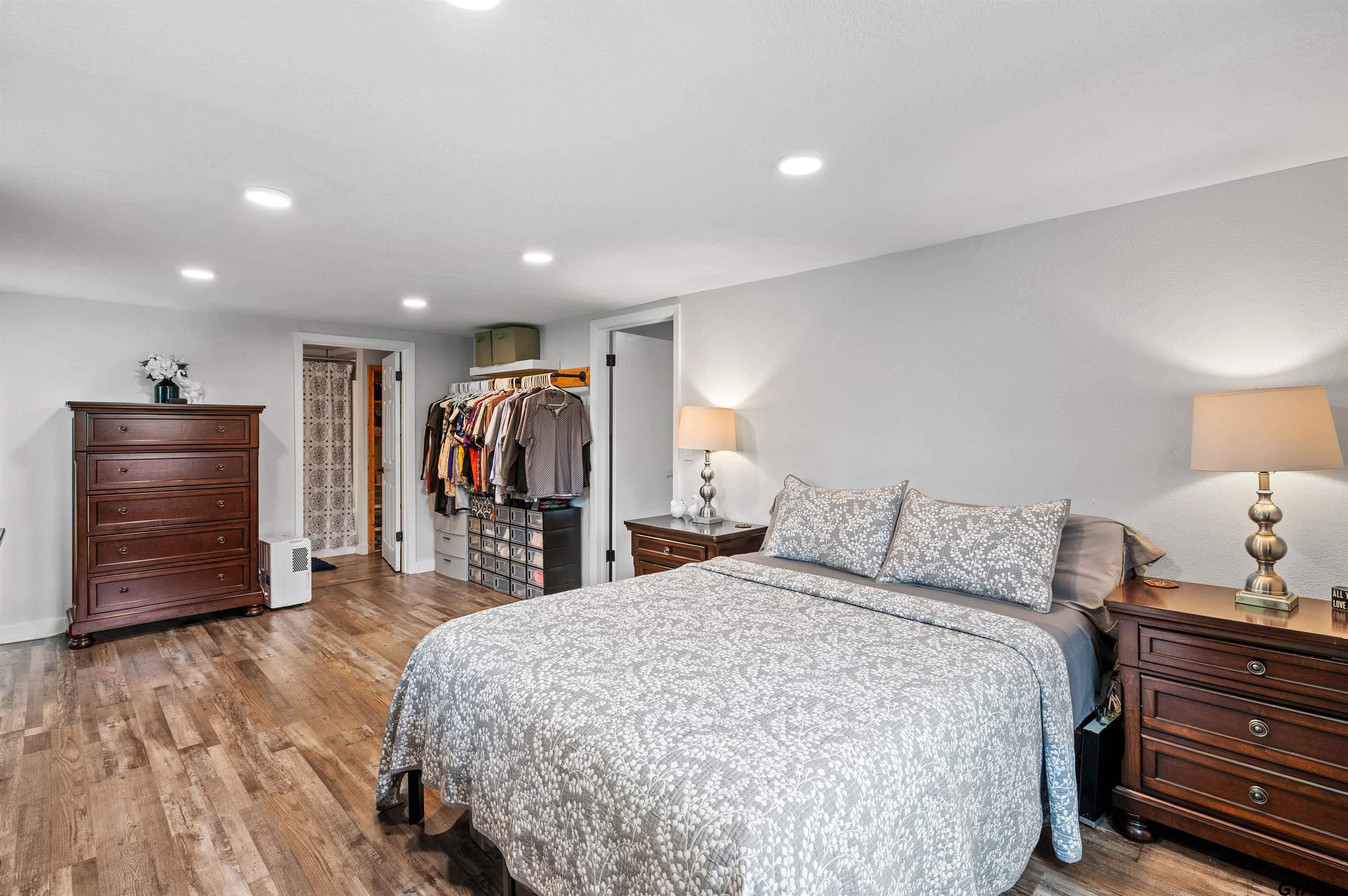536 County Road 2373 Alba, TX 75410 - Photo 11 of 19 a bed room with a bed and a television