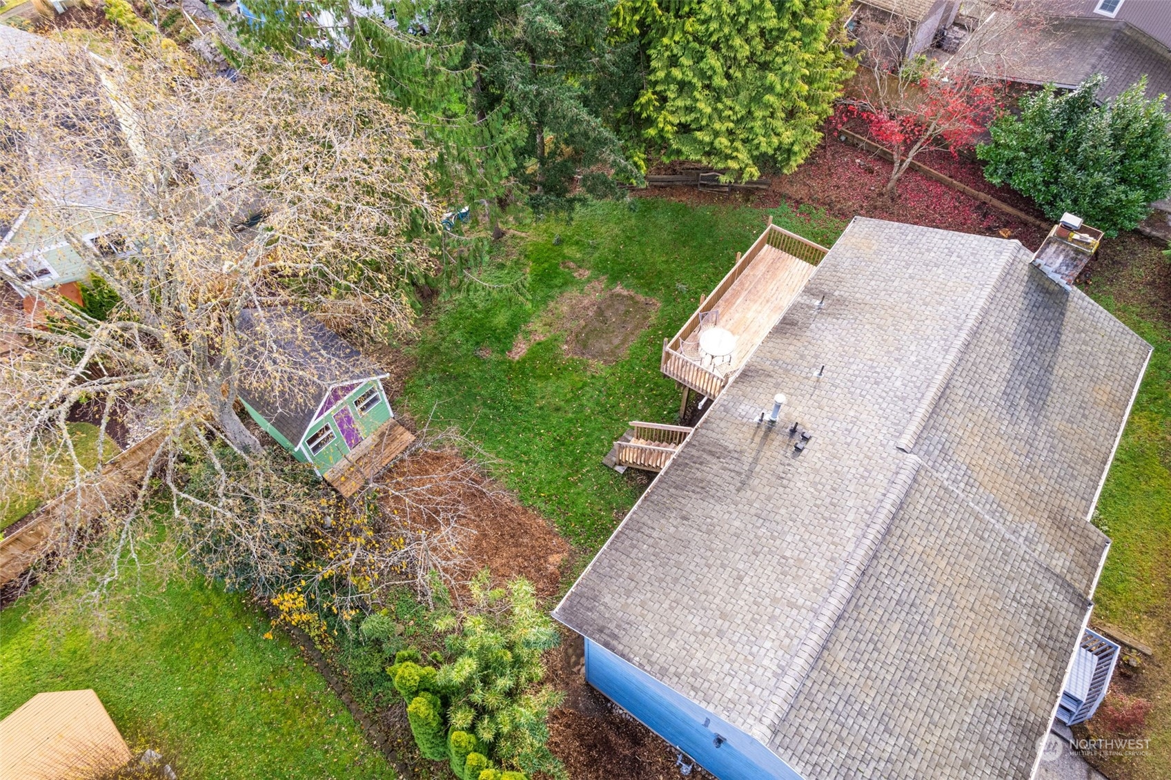 505 Cypress Road Bellingham, WA 98225 - Photo 35 of 37 a view of a backyard with plants
