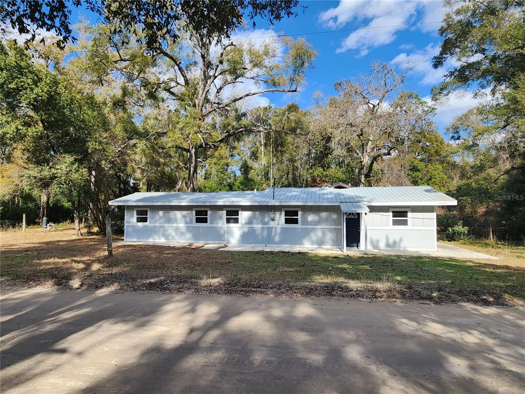 8150 Southwest 80th Trail Trenton, FL 32693 - Photo 1 of 25