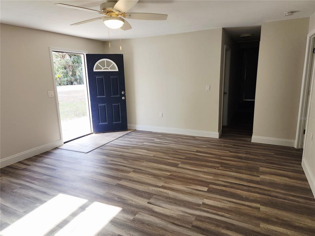 8150 Southwest 80th Trail Trenton, FL 32693 - Photo 2 of 25