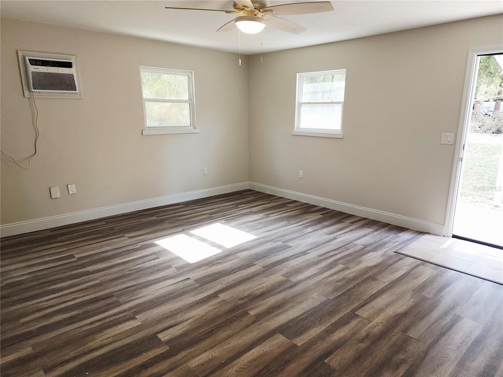 8150 Southwest 80th Trail Trenton, FL 32693 - Photo 8 of 25