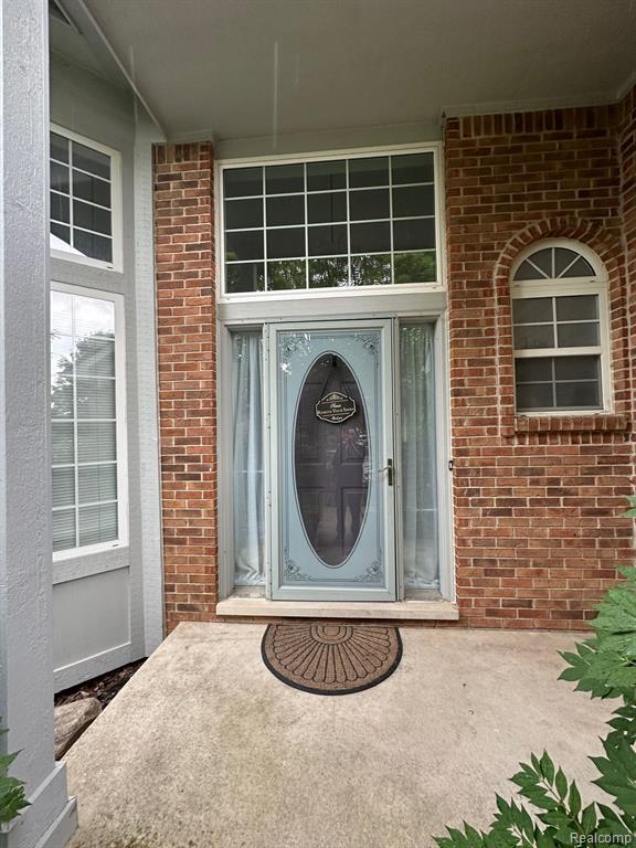 3125 Silverbrook Drive Rochester, MI 48306 - Photo 4 of 38