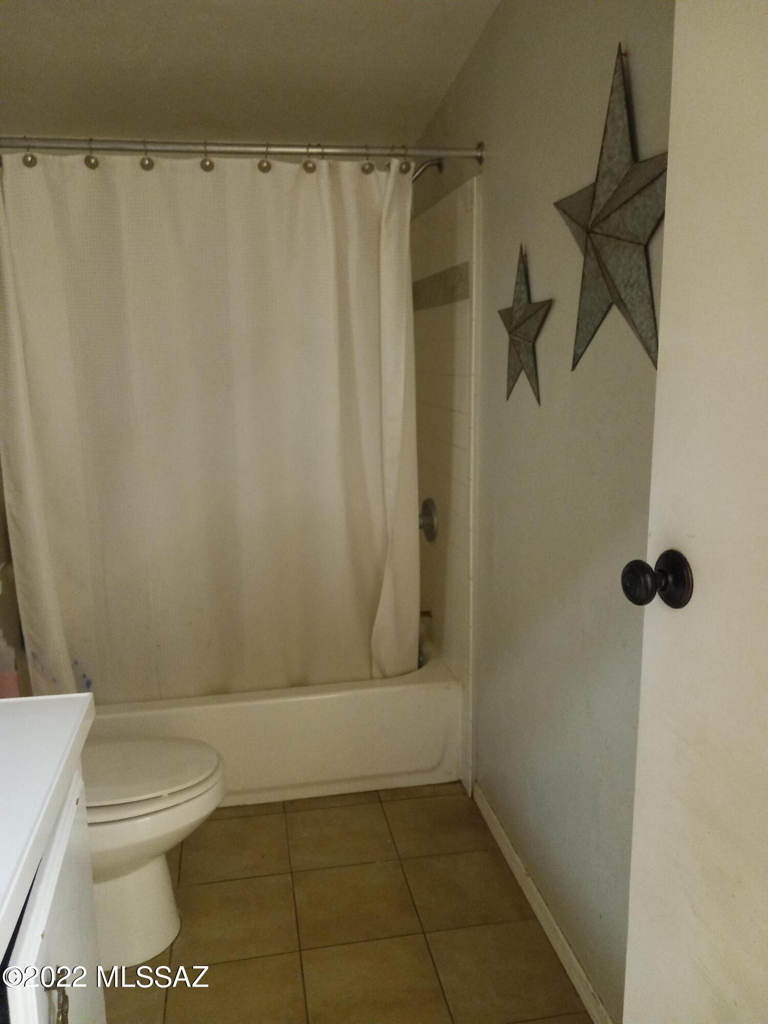 7690 North Massingale Valley Road, Unit 2 Tucson, AZ 85741 - Photo 29 of 37 Hall Bath