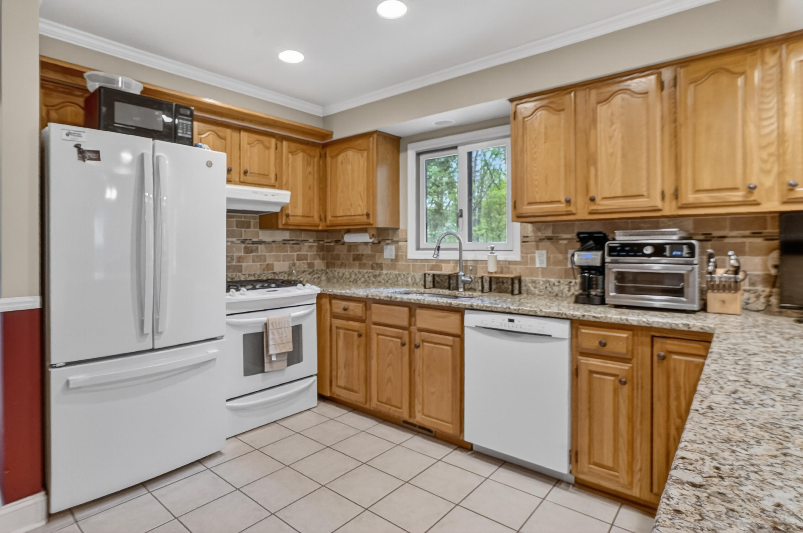 11425 Mcgregor Road Pinckney, MI 48169 - Photo 17 of 50 Kitchen 3