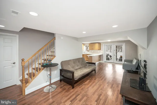 $724,900 | 7129 Cavalry Drive, Warrenton, VA 20187