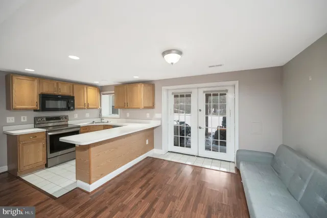 $724,900 | 7129 Cavalry Drive, Warrenton, VA 20187