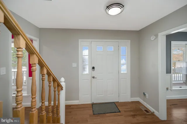 $724,900 | 7129 Cavalry Drive, Warrenton, VA 20187