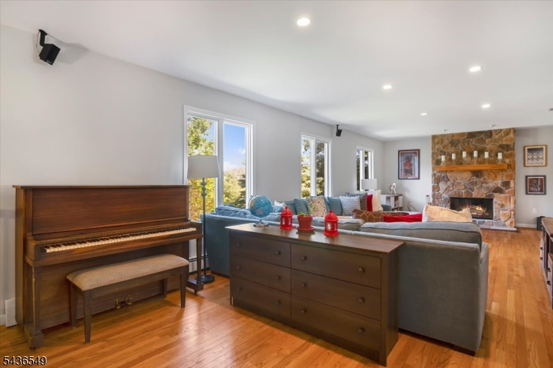 80 Bald Eagle Road Hackettstown, NJ 07840 - Photo 2 of 40