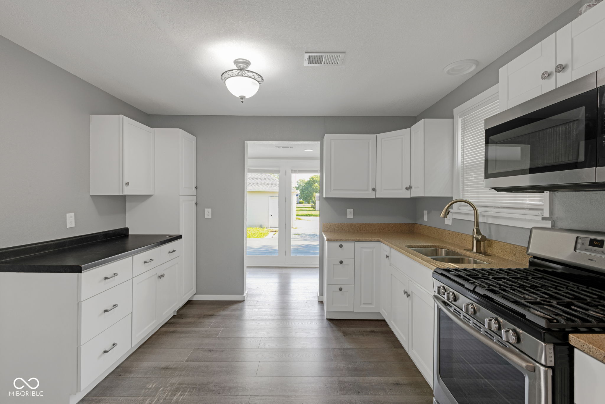 2415 Main Street Elwood, IN 46036 - Photo 12 of 25