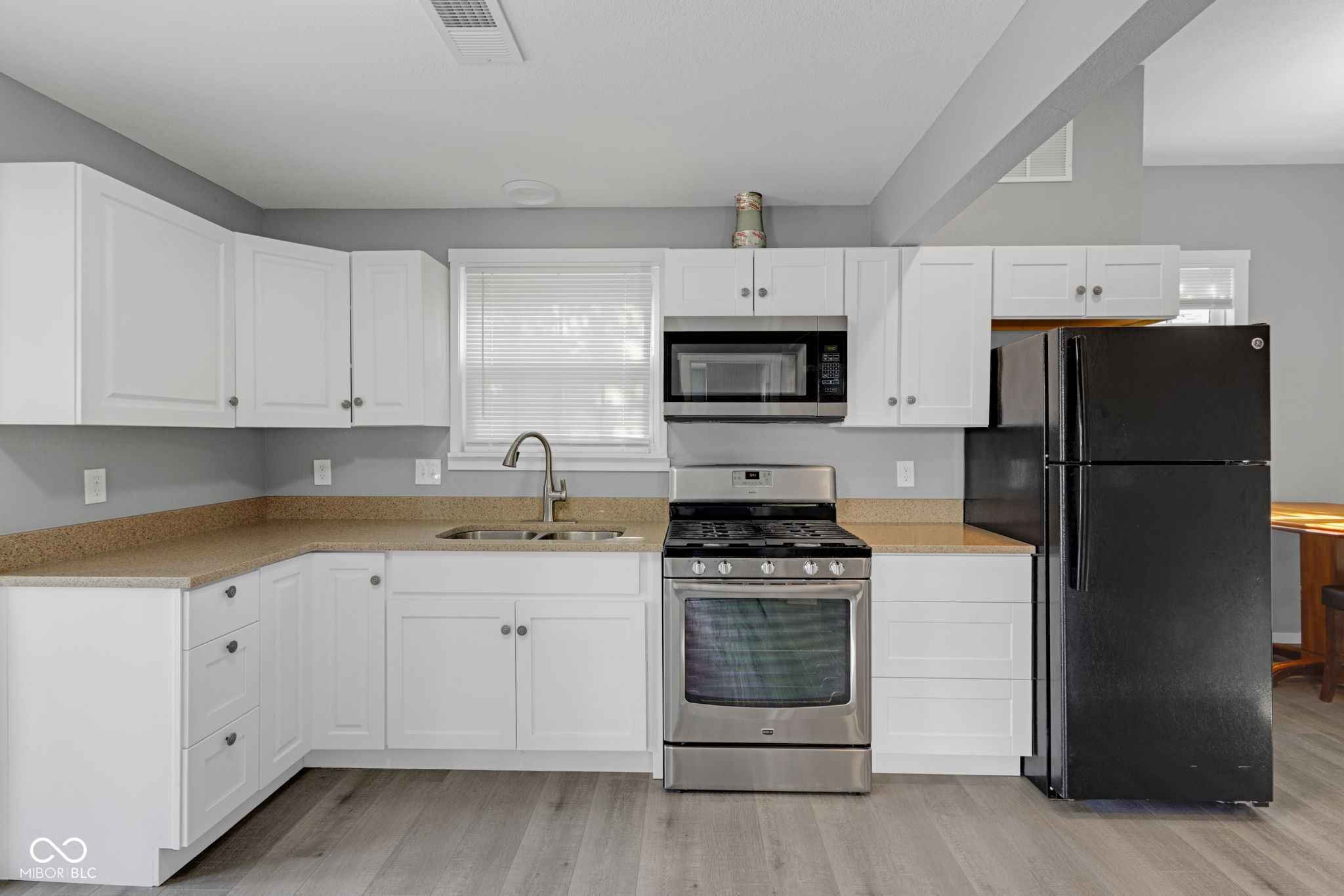 2415 Main Street Elwood, IN 46036 - Photo 13 of 25