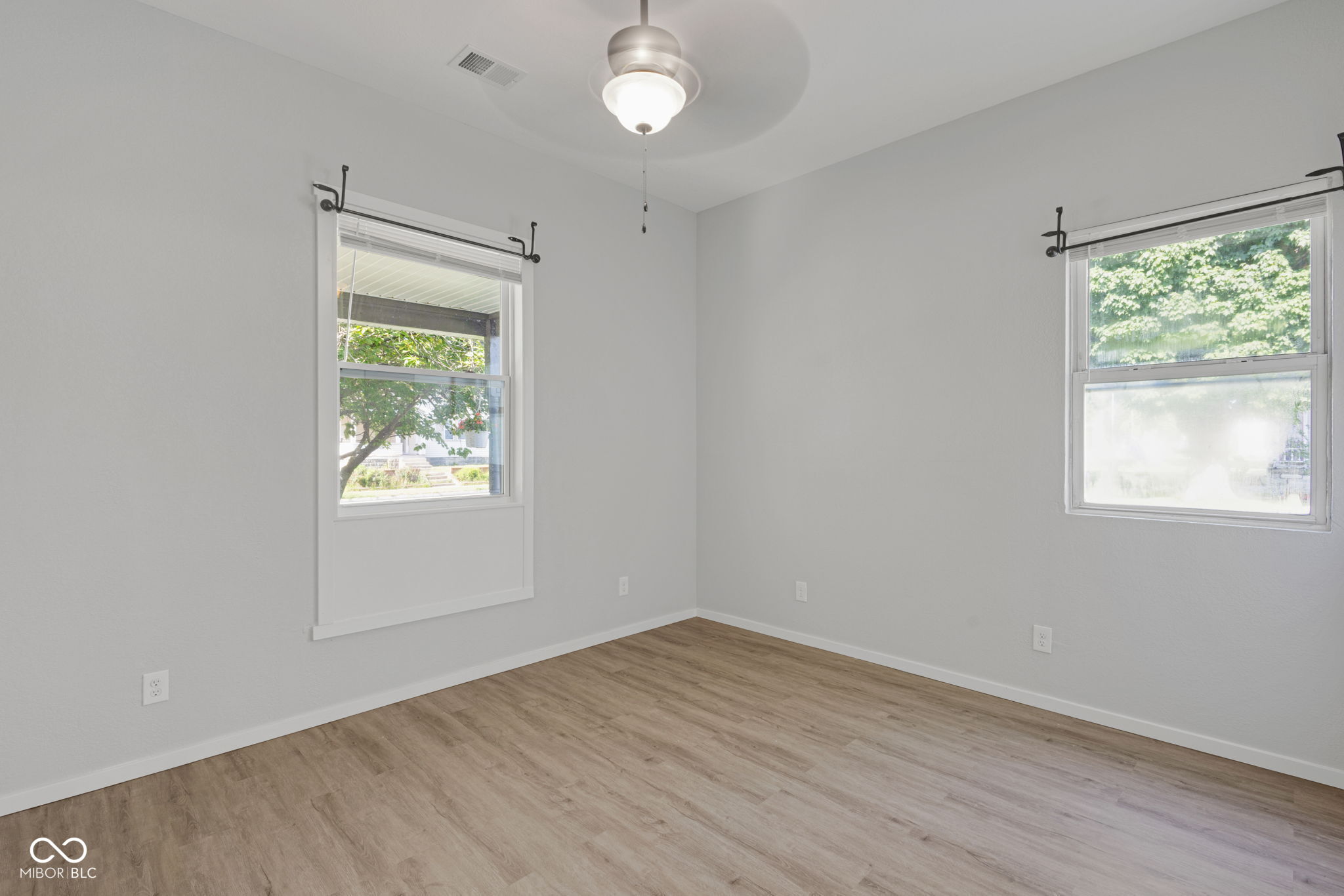 2415 Main Street Elwood, IN 46036 - Photo 8 of 25