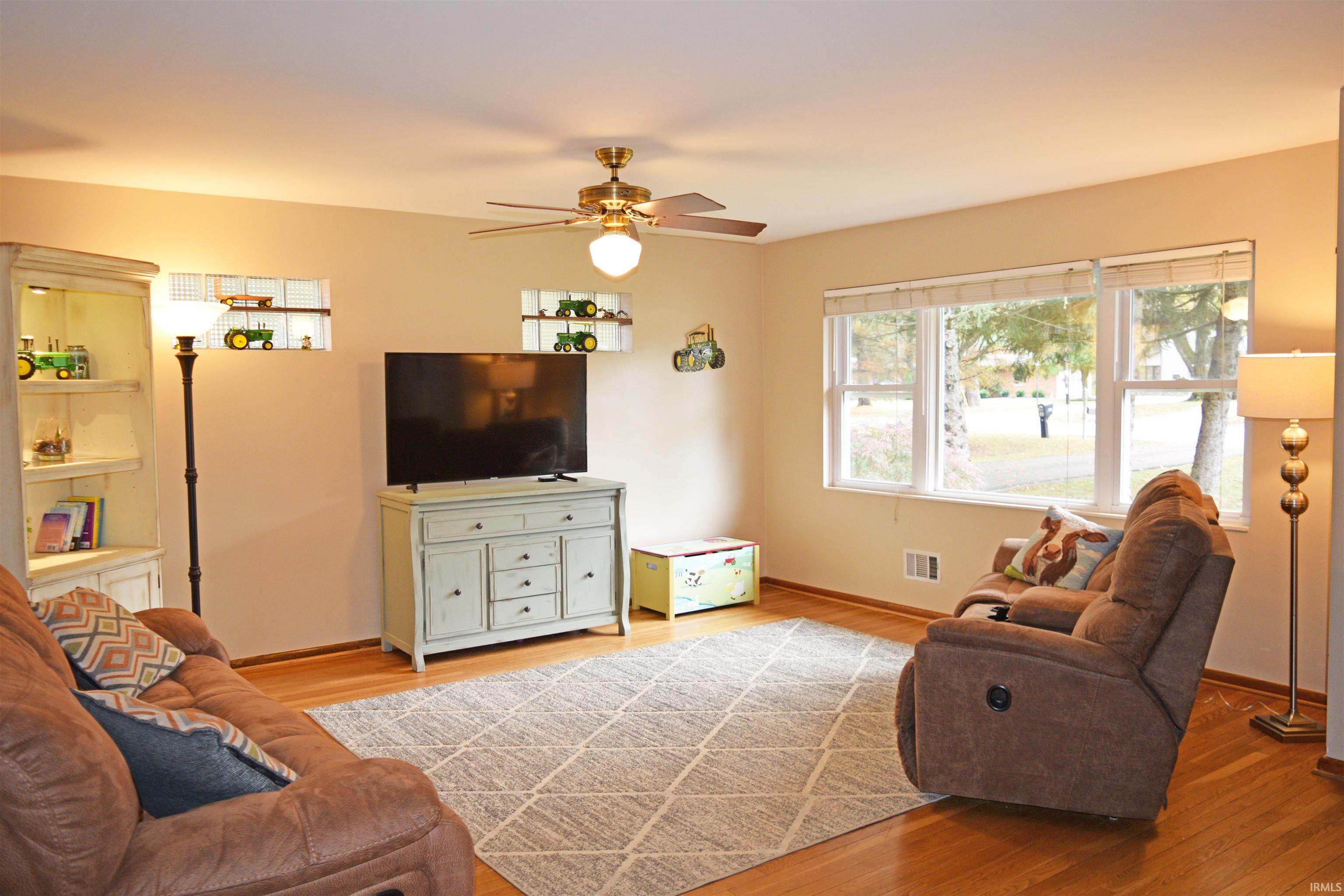 1603 Fleener Road Evansville, IN 47725 - Photo 3 of 36 Gallery Image 3