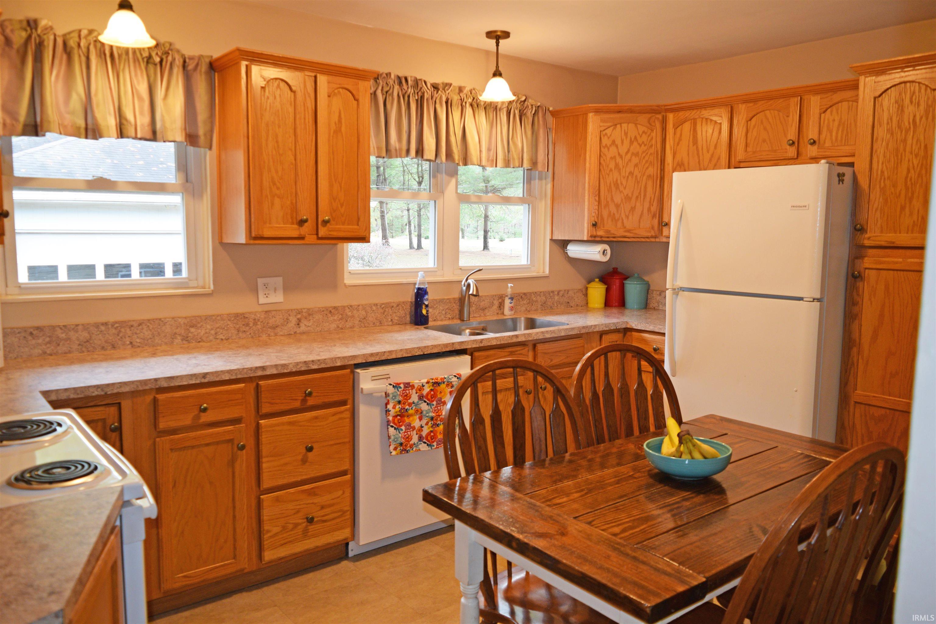 1603 Fleener Road Evansville, IN 47725 - Photo 9 of 36 Gallery Image 9