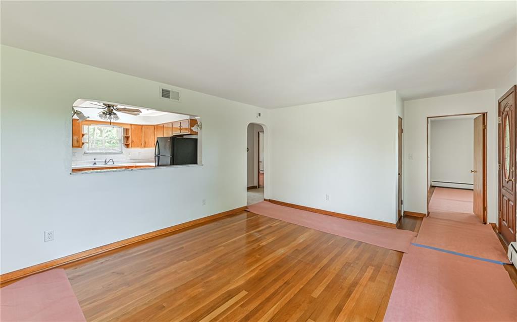 541 Marks Drive McKees Rocks, PA 15136 - Photo 11 of 25 Gallery Image 11