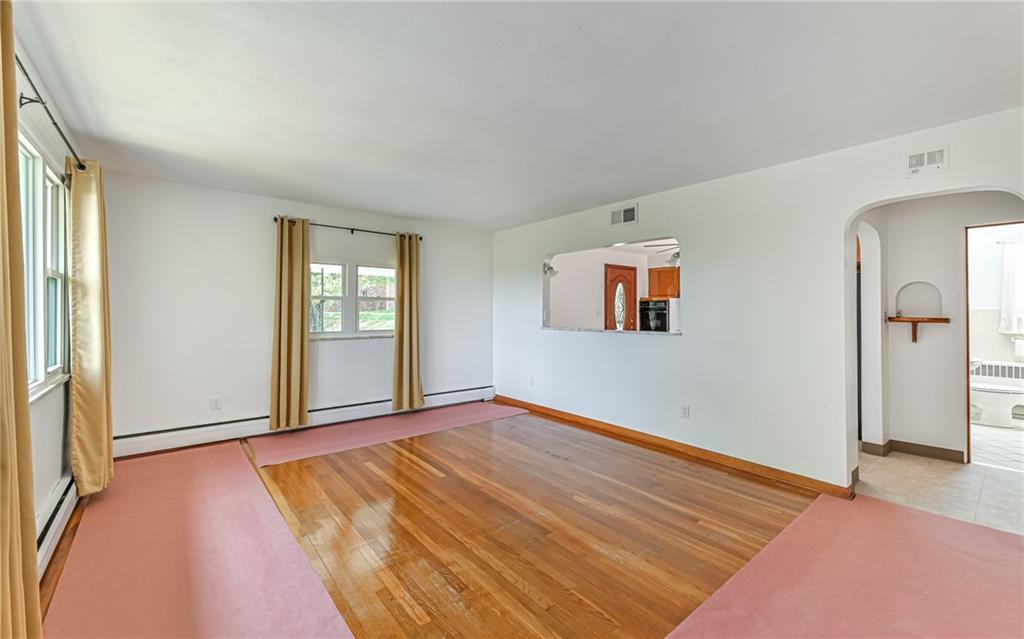 541 Marks Drive McKees Rocks, PA 15136 - Photo 12 of 25 Gallery Image 12