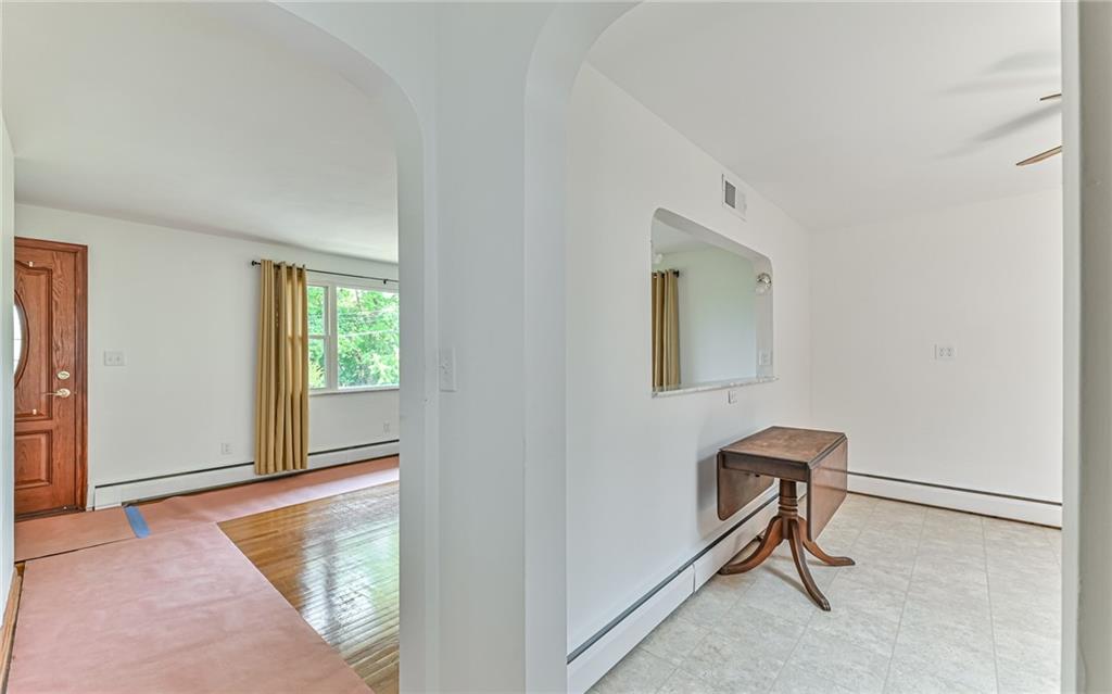 541 Marks Drive McKees Rocks, PA 15136 - Photo 13 of 25 Gallery Image 13