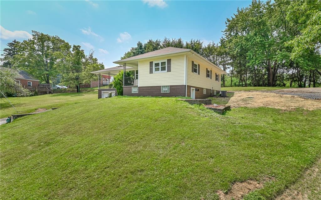 541 Marks Drive McKees Rocks, PA 15136 - Photo 4 of 25 Gallery Image 4
