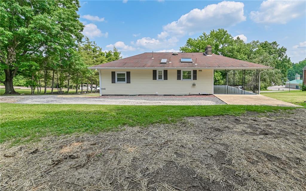 541 Marks Drive McKees Rocks, PA 15136 - Photo 5 of 25 Gallery Image 5