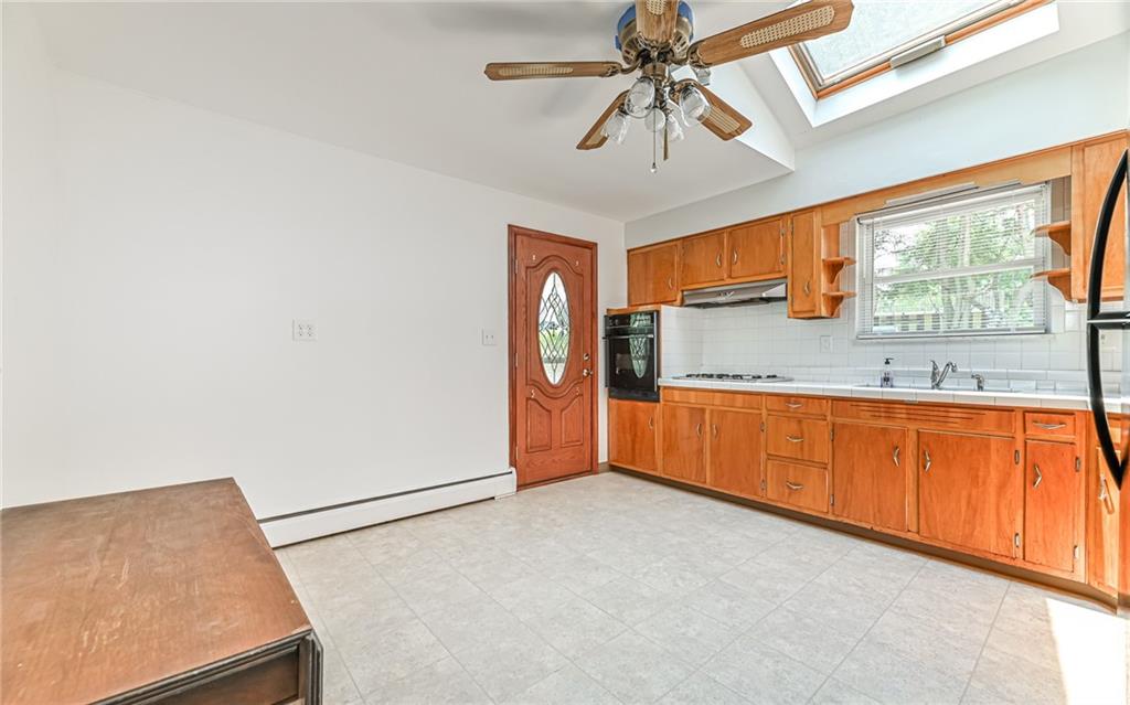541 Marks Drive McKees Rocks, PA 15136 - Photo 9 of 25 Gallery Image 9