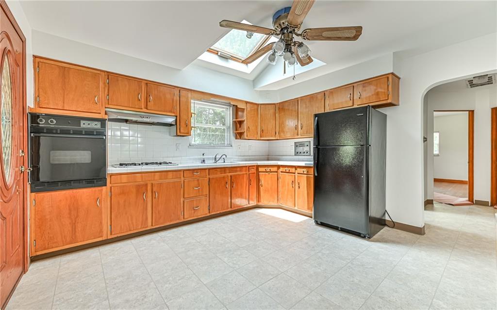 541 Marks Drive McKees Rocks, PA 15136 - Photo 10 of 25 Gallery Image 10