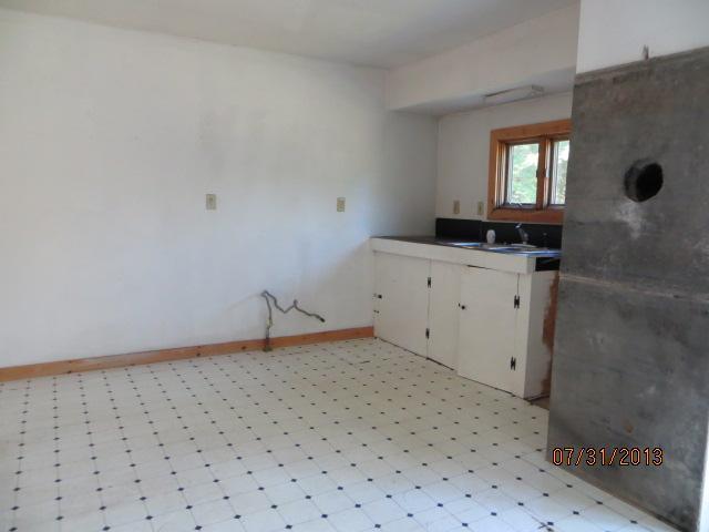 47 Hooper Sands Road South Berwick, ME 03908 - Photo 10 of 17 Kitchen. 2nd kitchen above garage