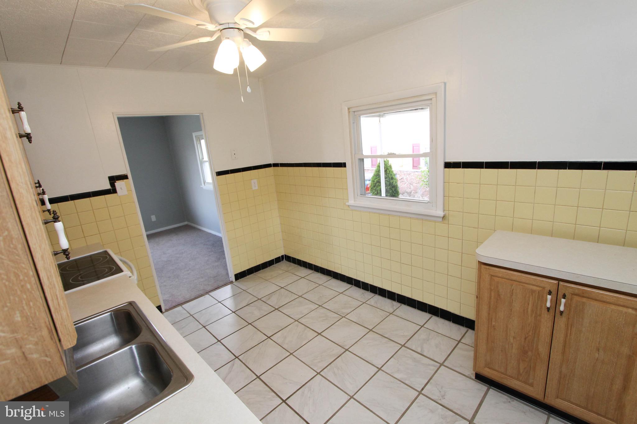 411 Chelsea Road Fairless Hills, PA 19030 - Photo 7 of 31 Gallery Image 7