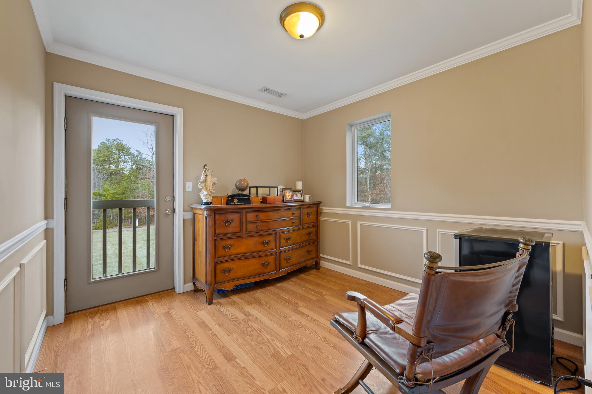 83 Maple Avenue Mays Landing, NJ 08330 - Photo 35 of 46 a room with furniture and a window