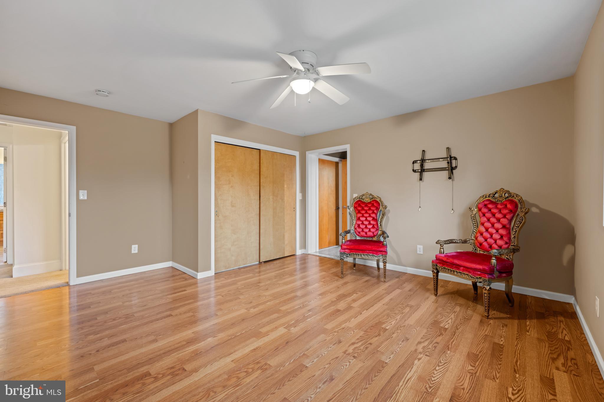 83 Maple Avenue Mays Landing, NJ 08330 - Photo 40 of 46 a living room with furniture and wooden floor