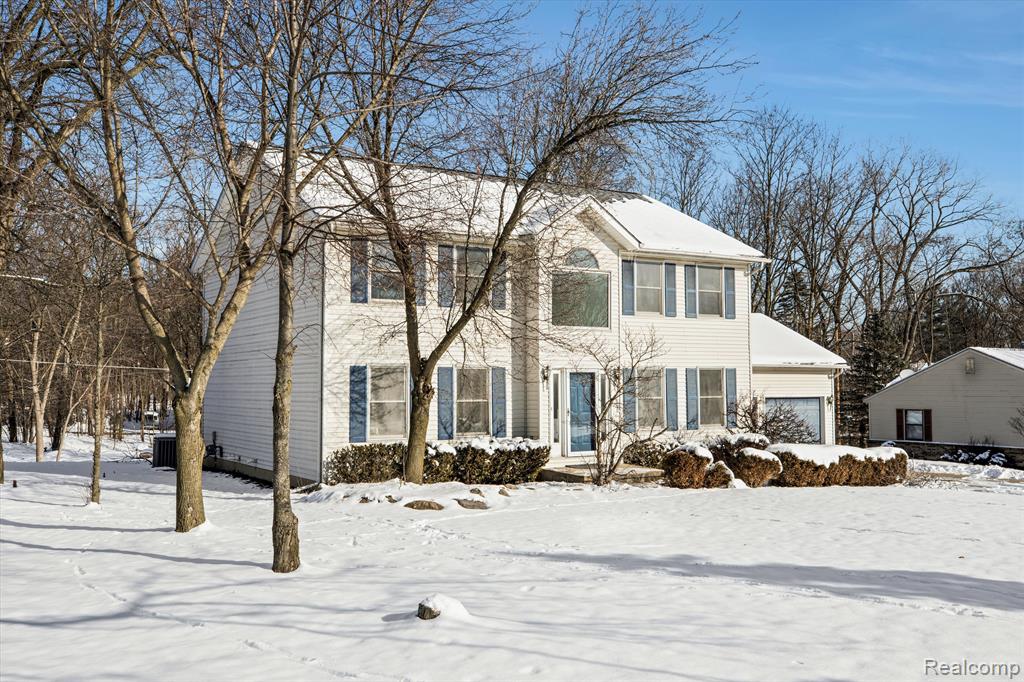 36800 11 Mile Road Farmington Hills, MI 48331 - Photo 2 of 47