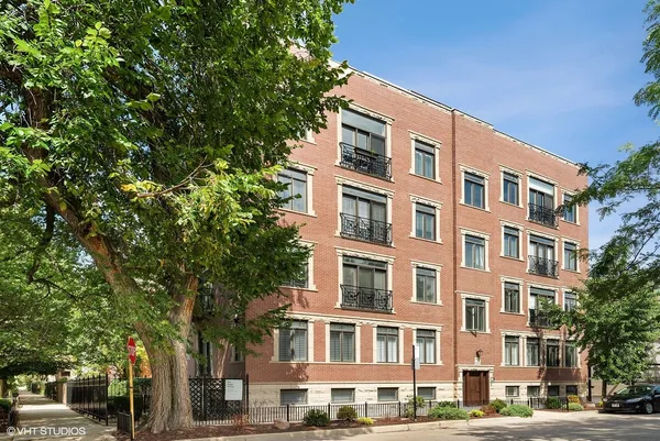 $825,000 | 1503 North Mohawk Street, Unit 1E, Chicago, IL 60610