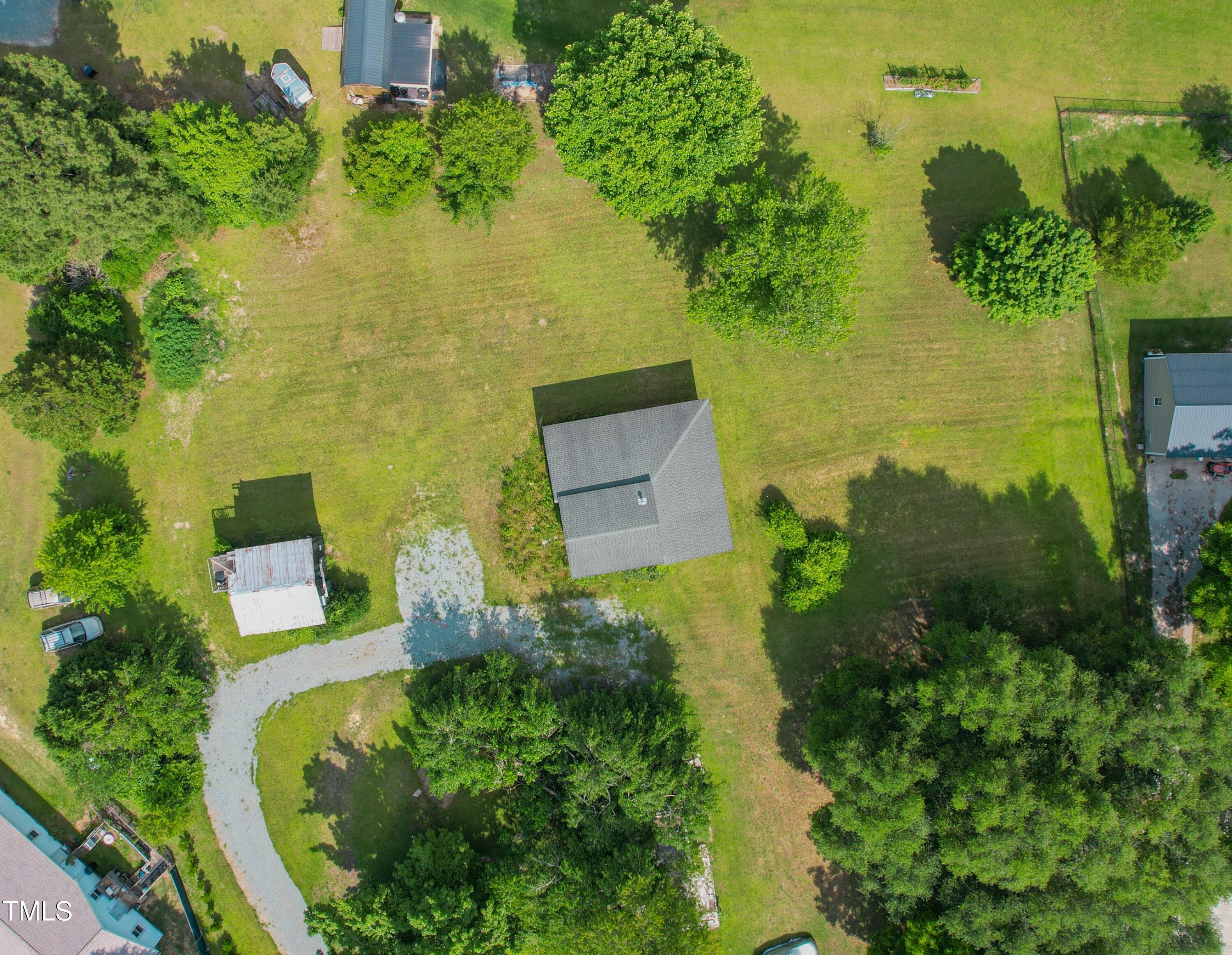 109 Clayton Road Benson, NC 27504 - Photo 16 of 20 A010