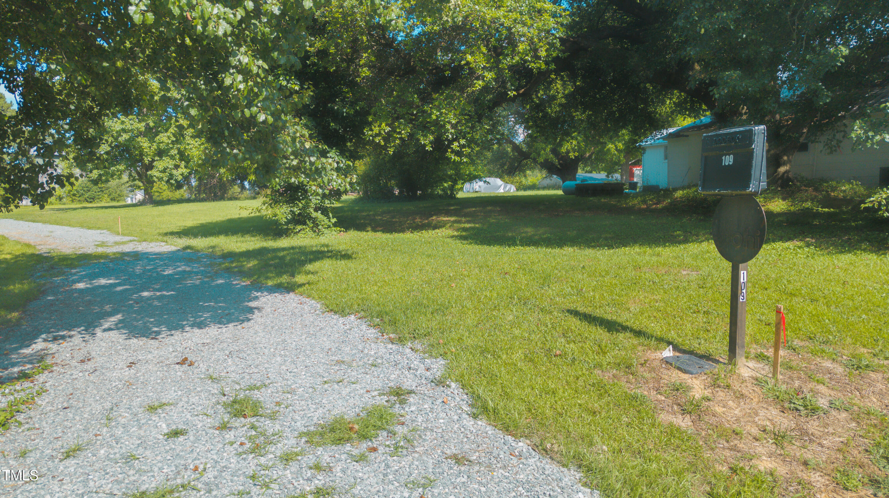 109 Clayton Road Benson, NC 27504 - Photo 4 of 20 A11