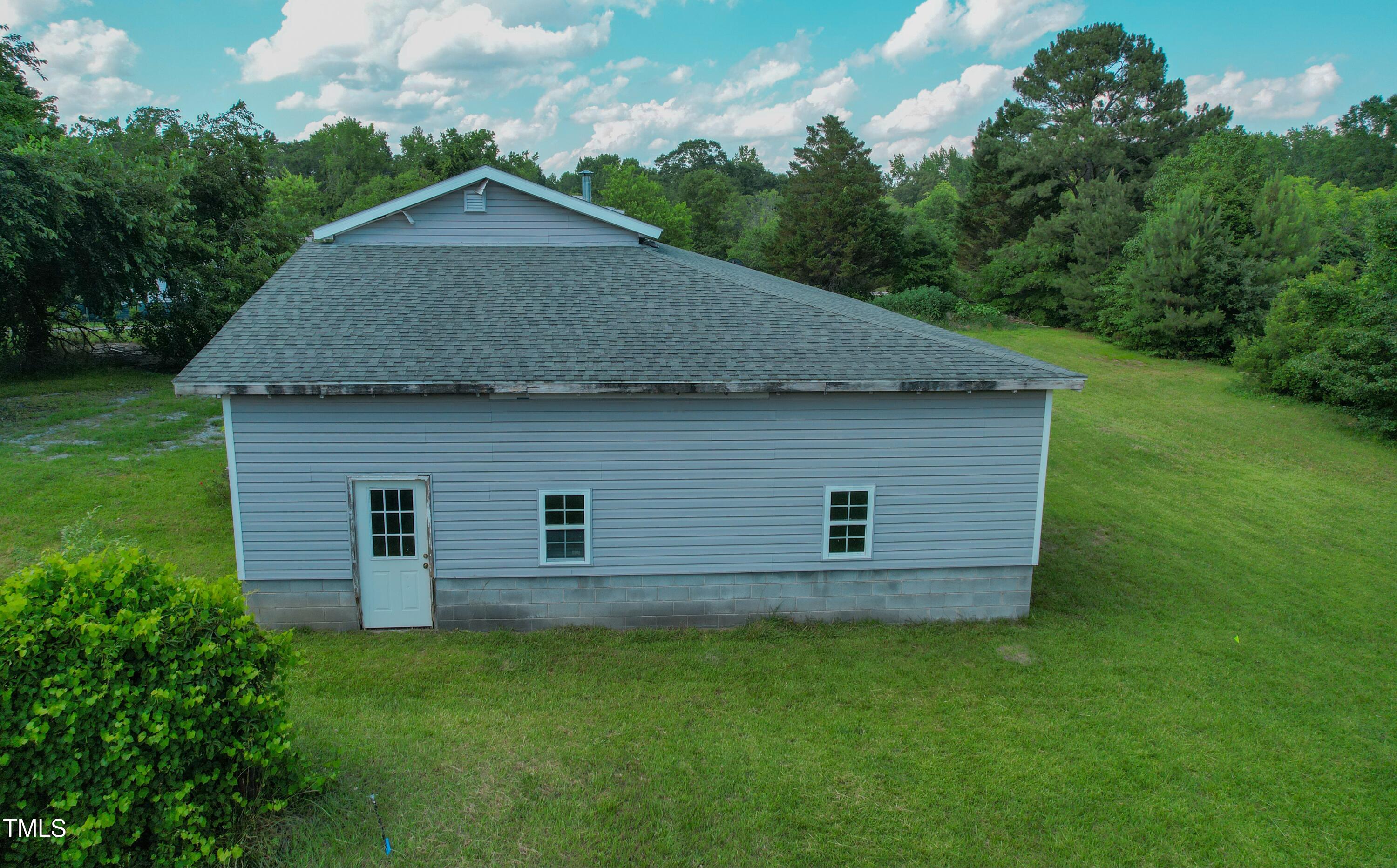109 Clayton Road Benson, NC 27504 - Photo 8 of 20 A06