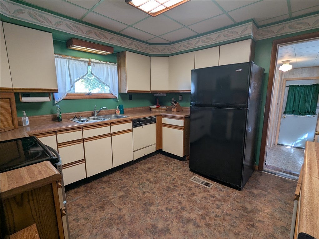 307 North Oakland Road Ashmore, IL 61912 - Photo 5 of 20 Gallery Image 5