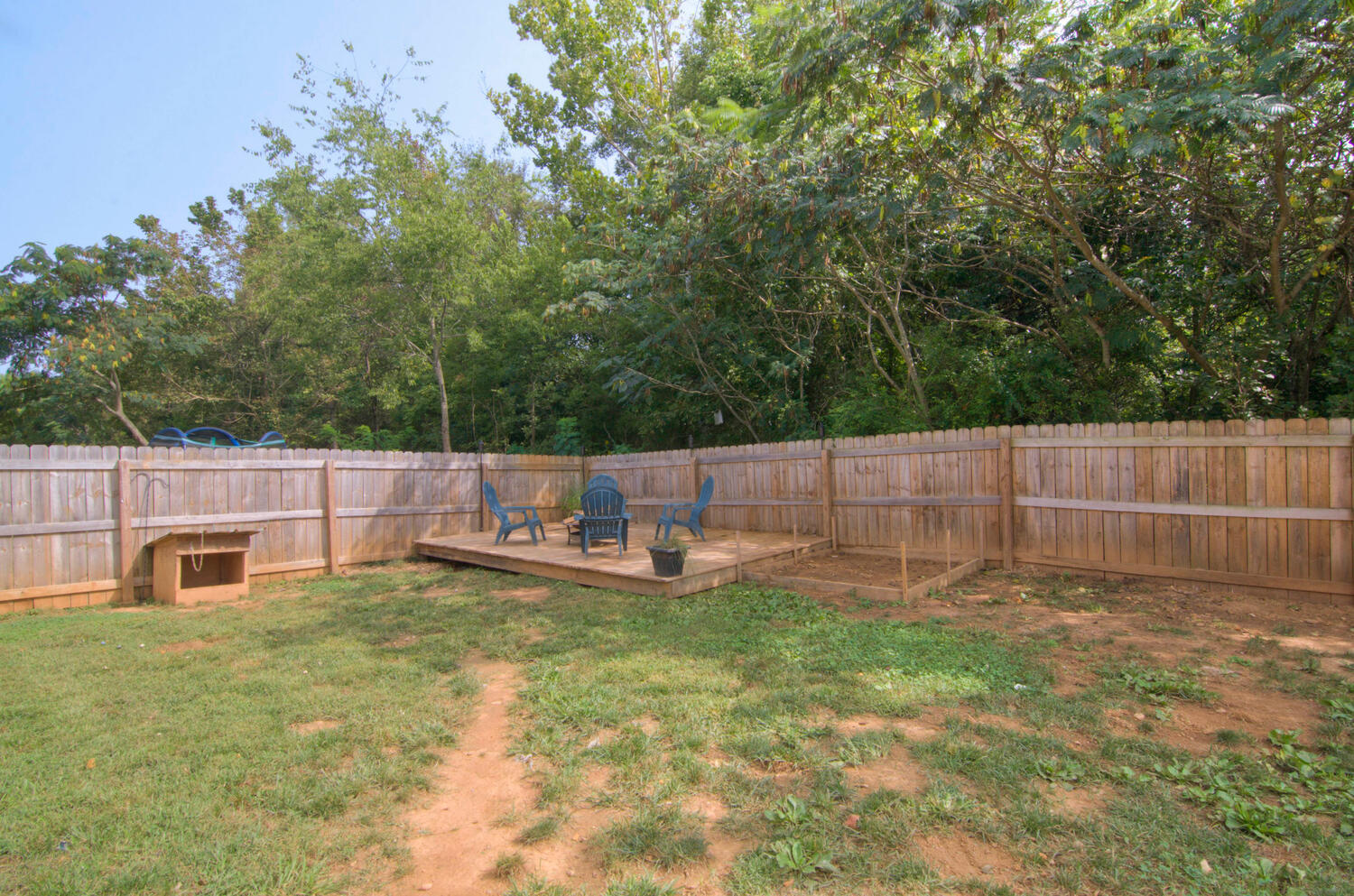 1804 River Poppy Road Mascot, TN 37806 - Photo 29 of 32 1804 River Poppy Road Mascot-large-003-0