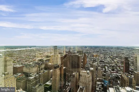 $1,100,000 | 50 South 16th Street, Unit 4210, Philadelphia, PA 19103