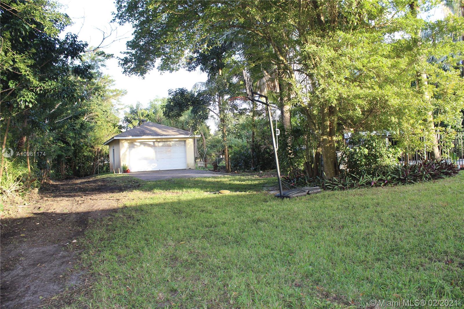4910 Southwest 164th Terrace Southwest Ranches, FL 33331 - Photo 8 of 62