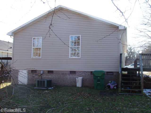 938 Forrest Street High Point, NC 27262 - Photo 2 of 2 Exterior Back. Exterior Rear