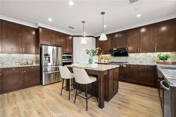 $2,530,000 | 55 Parkdale, Irvine, CA 92620