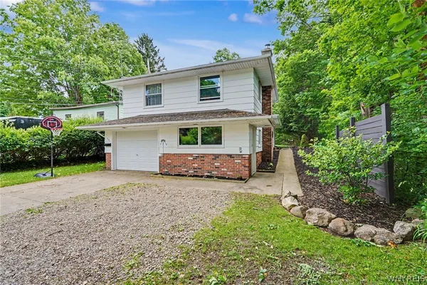 $229,900 | 203 Maple Avenue, Springville, NY 14141
