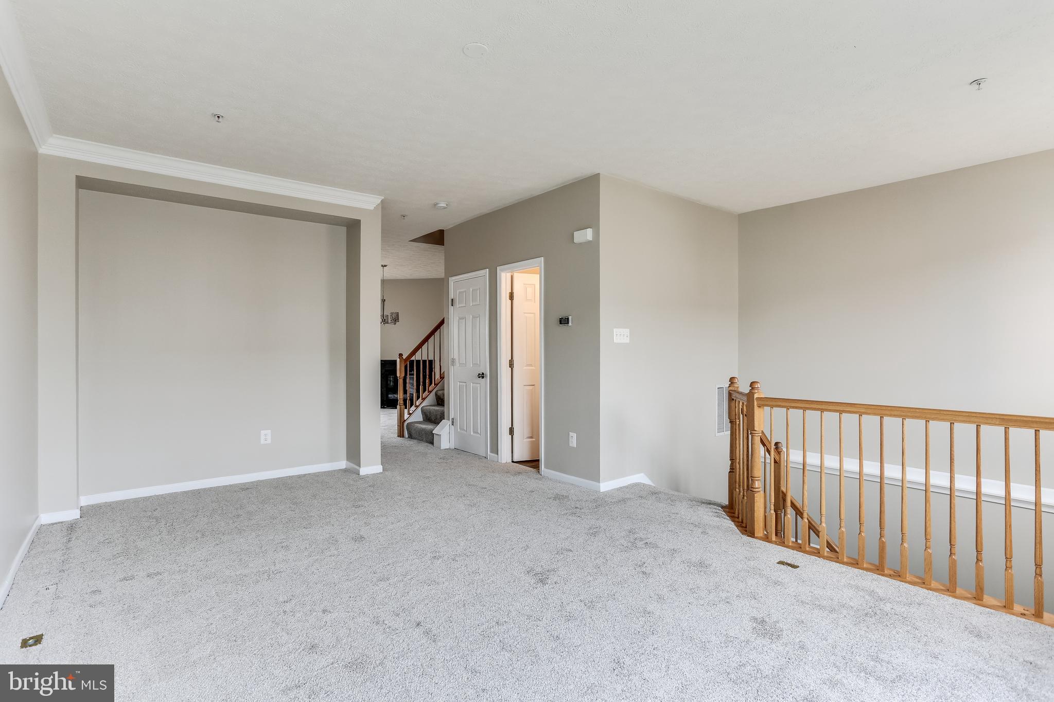 9817 Biggs Road Baltimore, MD 21220 - Photo 10 of 33 Living Room