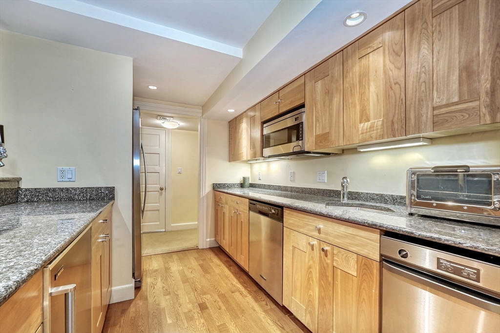 10 Sheffield Road Winchester, MA 01890 - Photo 30 of 41