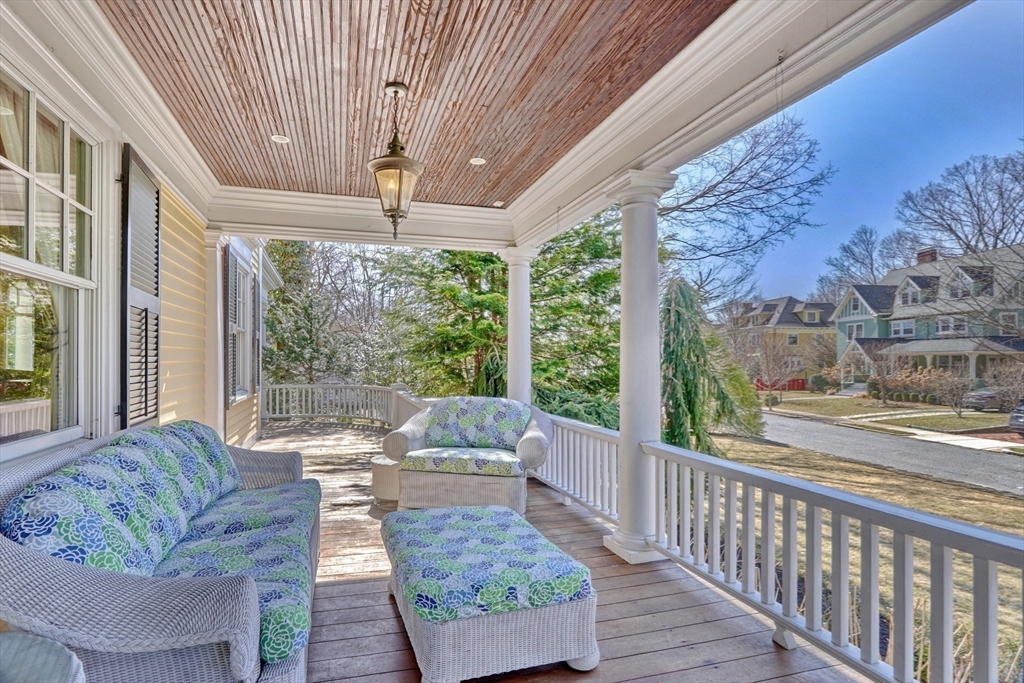 10 Sheffield Road Winchester, MA 01890 - Photo 4 of 41