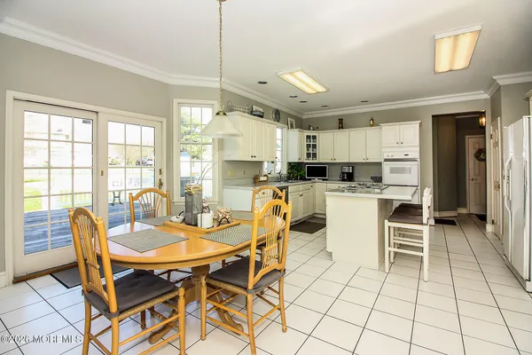 $999,999 | 38 Dansbury Court, Freehold, NJ 07728