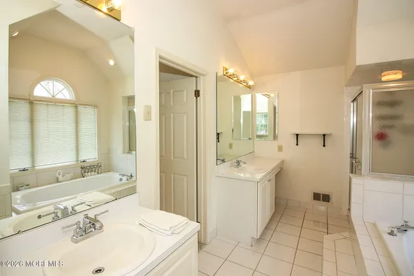 $999,999 | 38 Dansbury Court, Freehold, NJ 07728