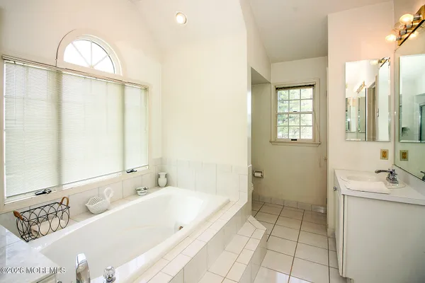 $999,999 | 38 Dansbury Court, Freehold, NJ 07728