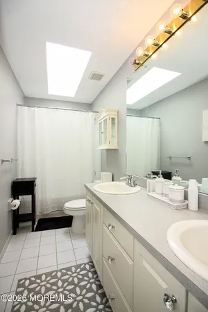 $999,999 | 38 Dansbury Court, Freehold, NJ 07728