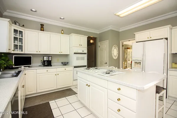 $999,999 | 38 Dansbury Court, Freehold, NJ 07728